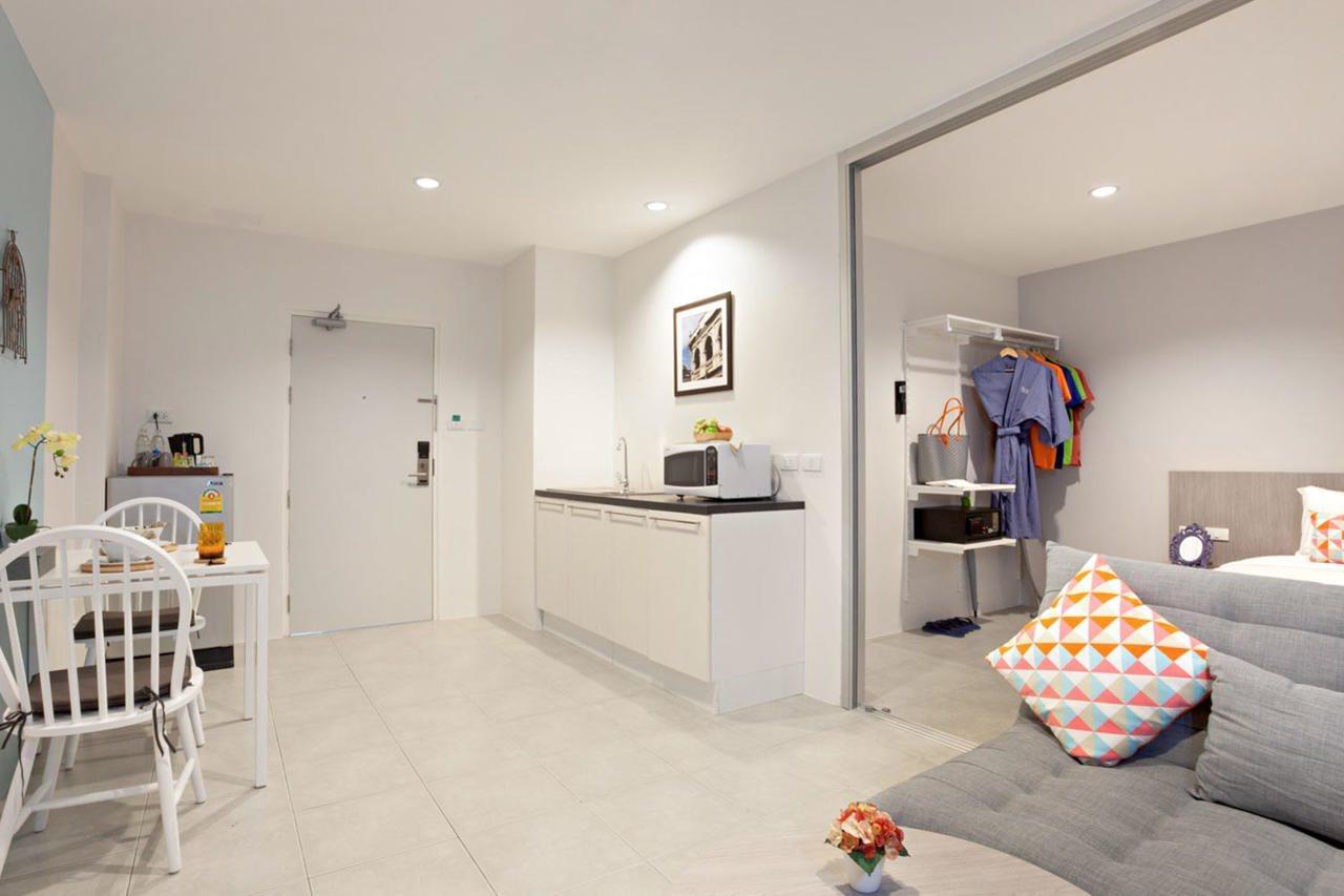 Recenta Suite Phuket Suanluang Exterior foto