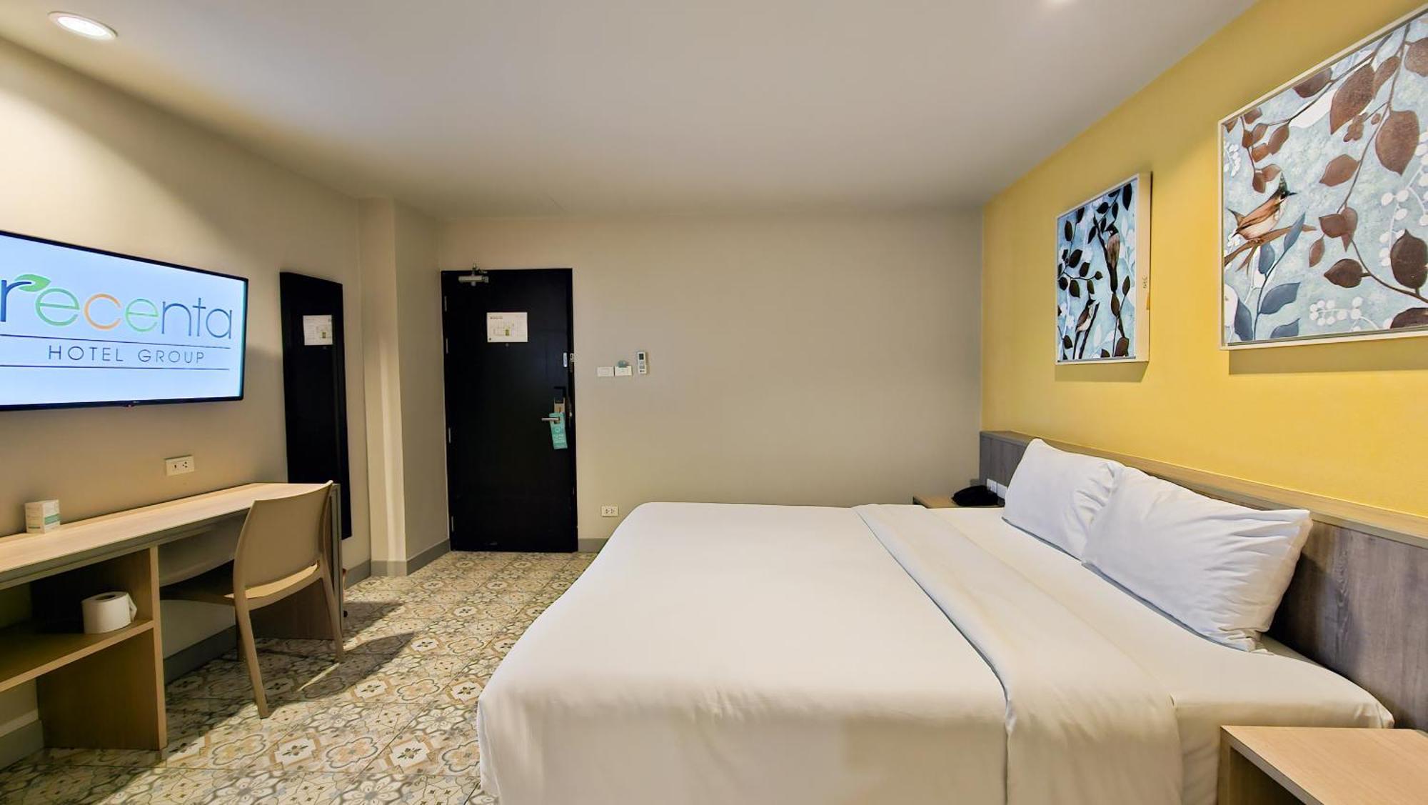Recenta Suite Phuket Suanluang Exterior foto