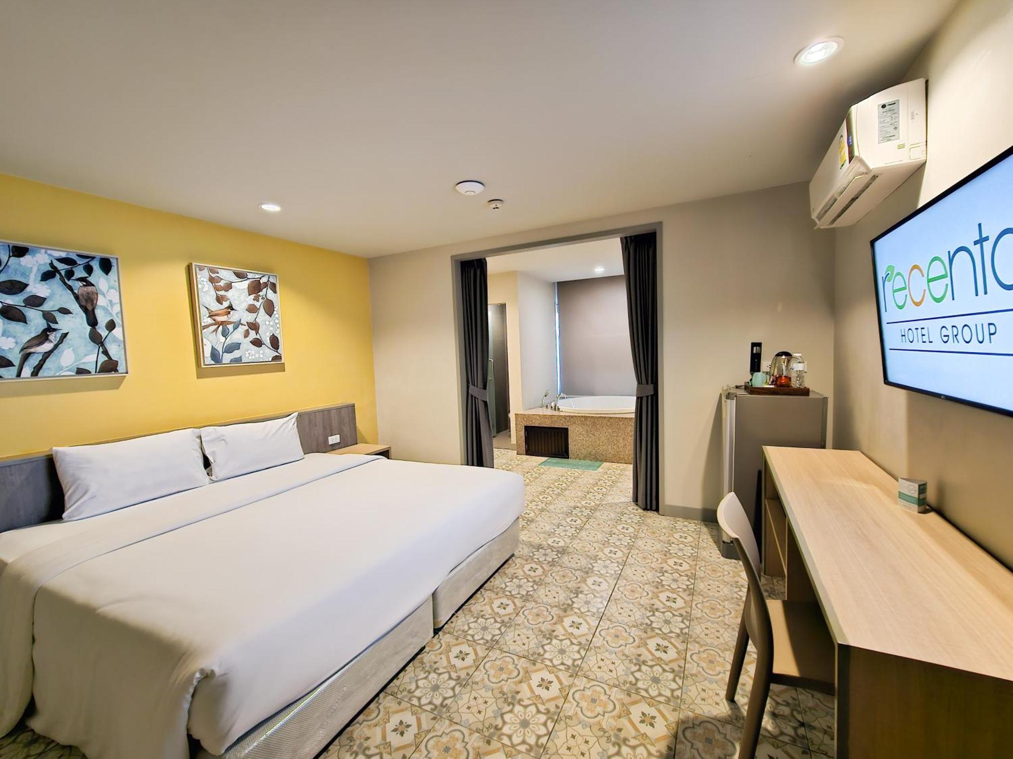 Recenta Suite Phuket Suanluang Exterior foto